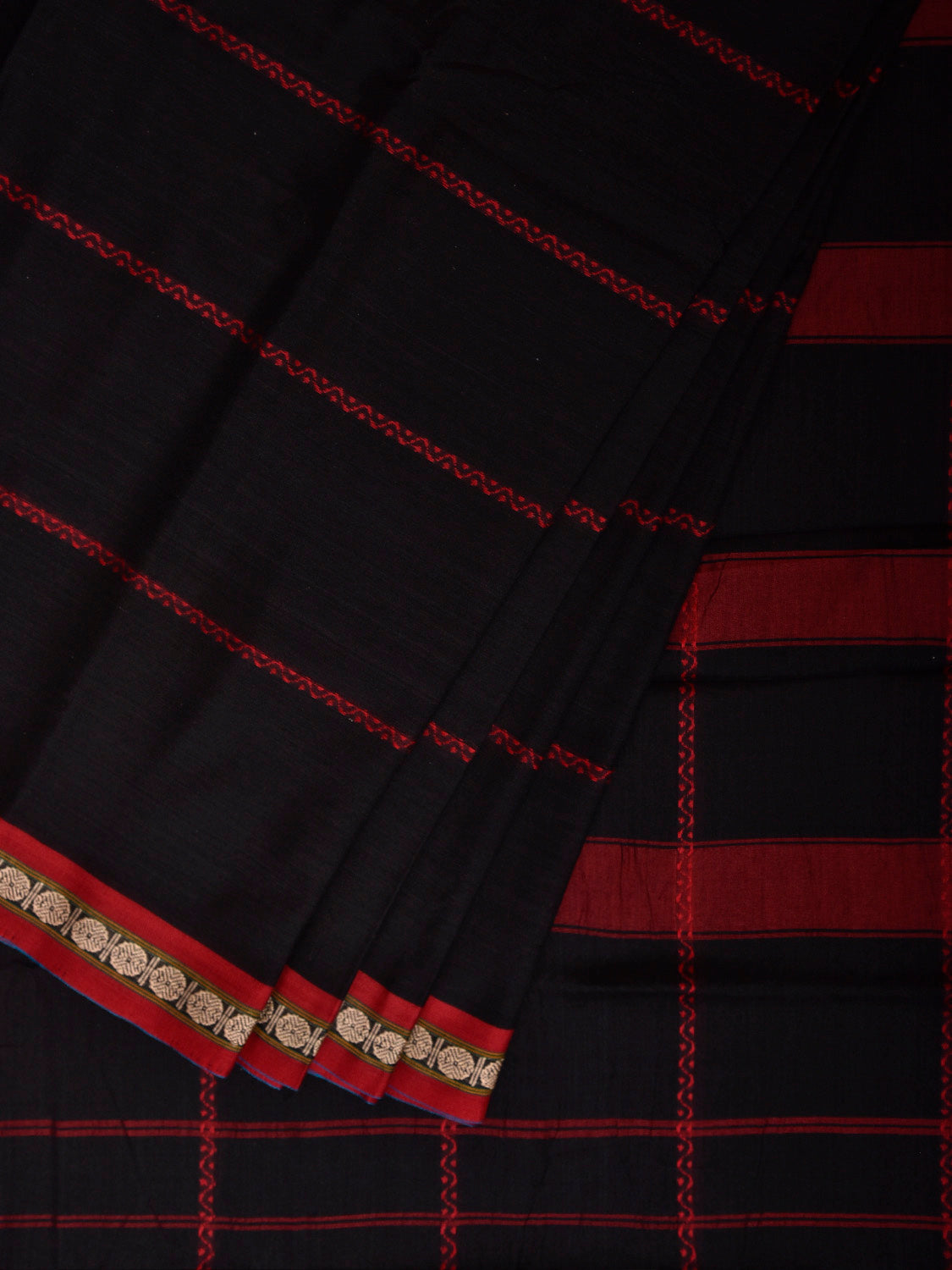 Black and Red Narayanpet Cotton Saree with Strips Design No Blouse np1363