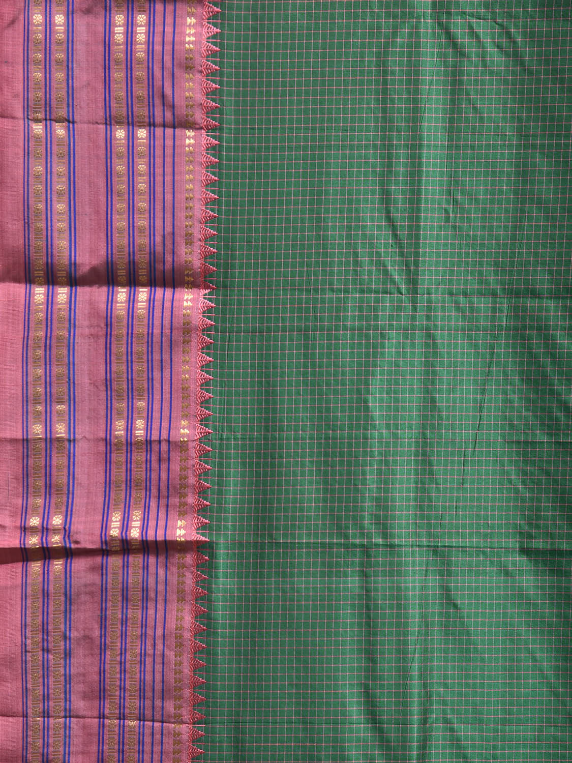 Green and Peach Narayanpet Silk Saree with Checks and Contrast Pallu Design np1411