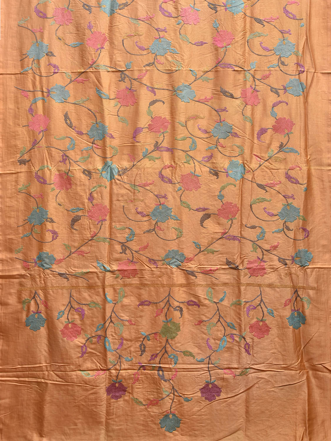 Cream Heavy Silk Handloom Saree with Floral Embroidary Work Design o0629