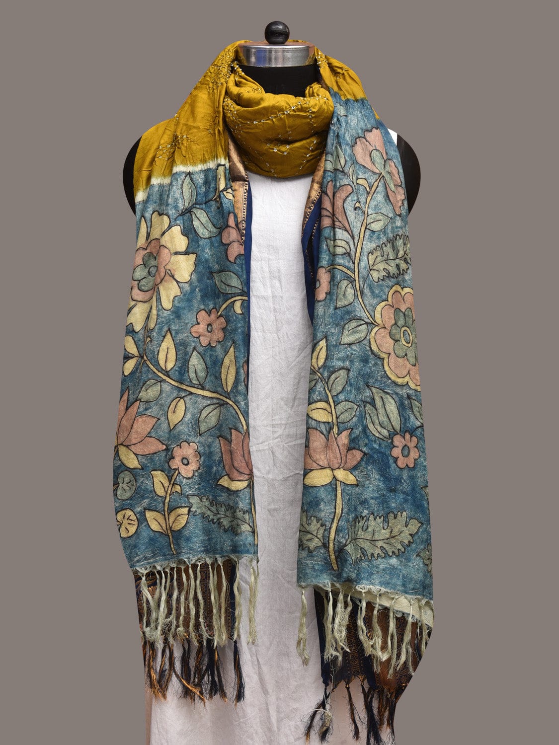 Olive and Blue Bandhani Kanchipuram Silk Handloom Dupatta with Kalamkari Design ds3569