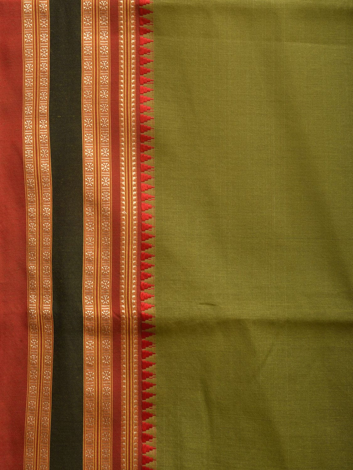 Olive and Red Bamboo Cotton Plain Saree with Strips Pallu Design No Blouse bc0355