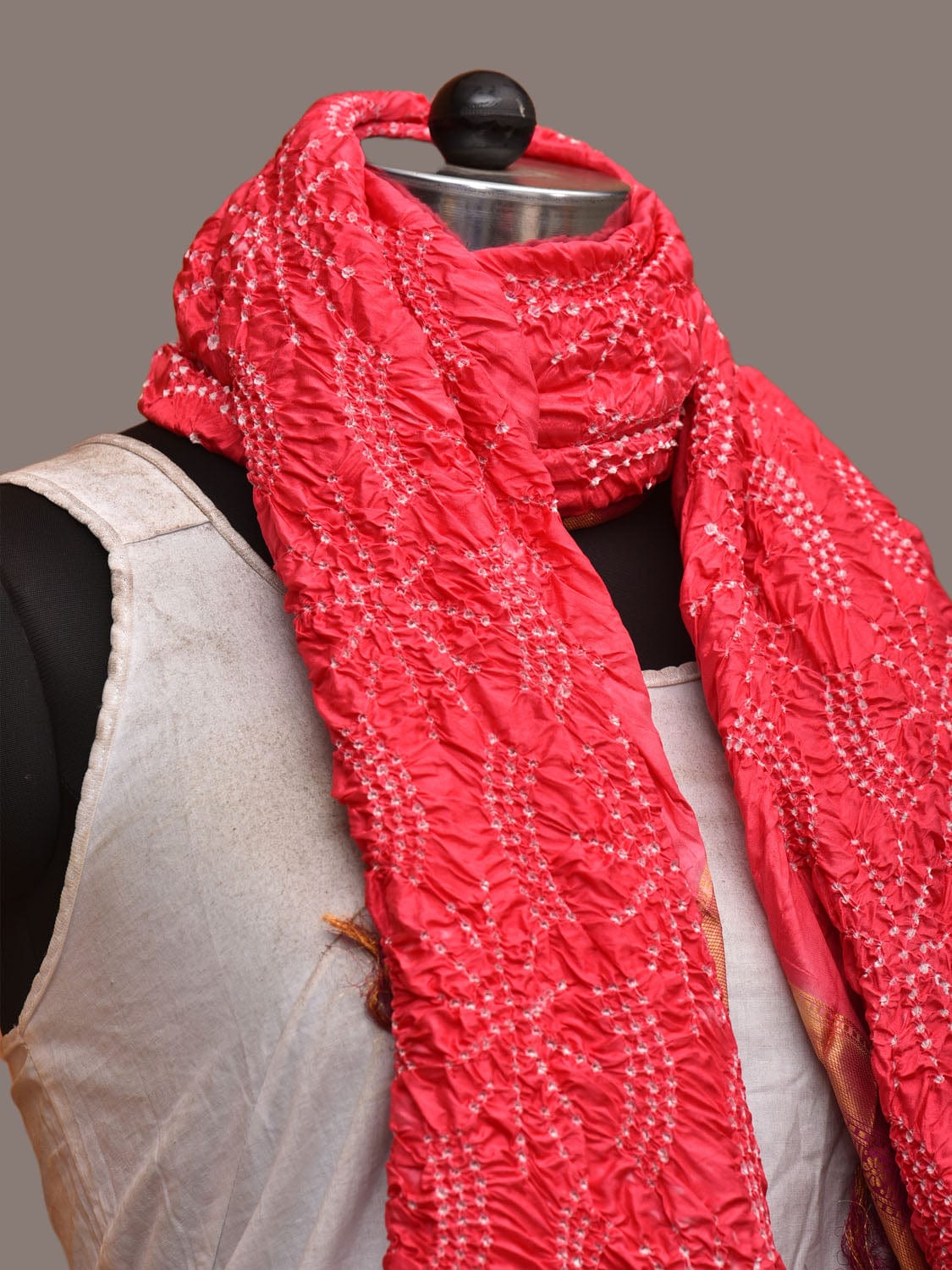 Peach Bandhani Kanchipuram Silk Handloom Dupatta with Border Design ds3217