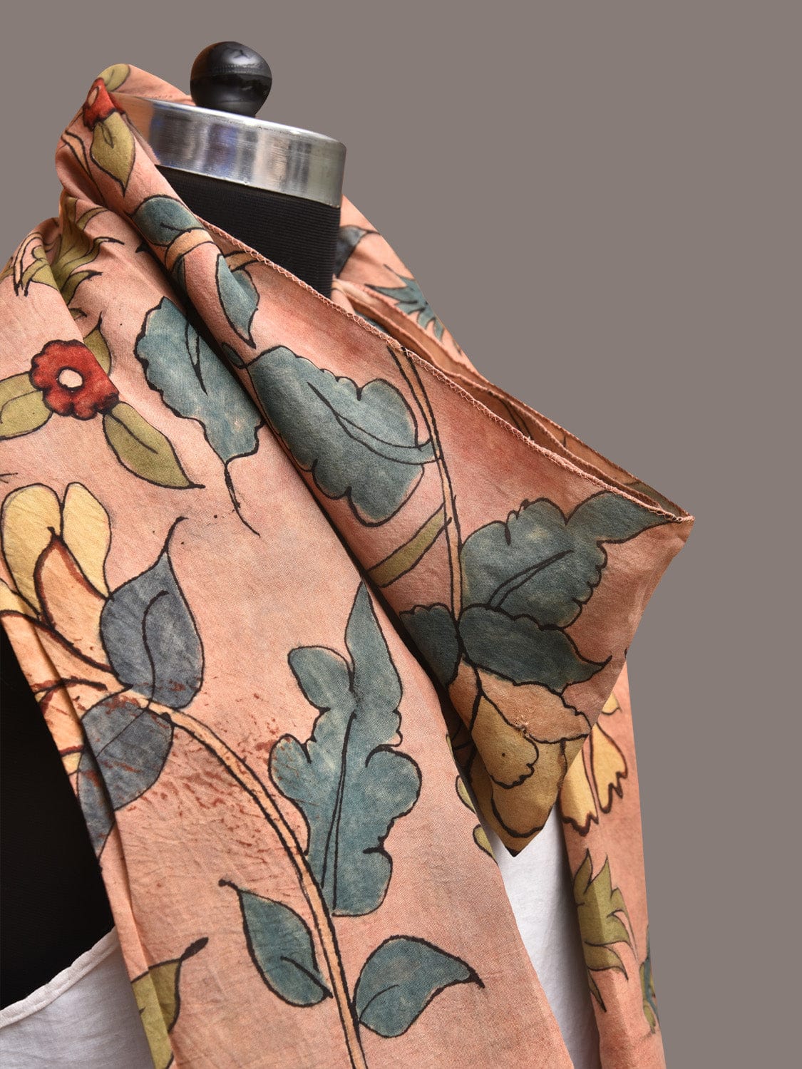 Peach Kalamkari Hand Painted Sico Stole with Floral Design ds3402