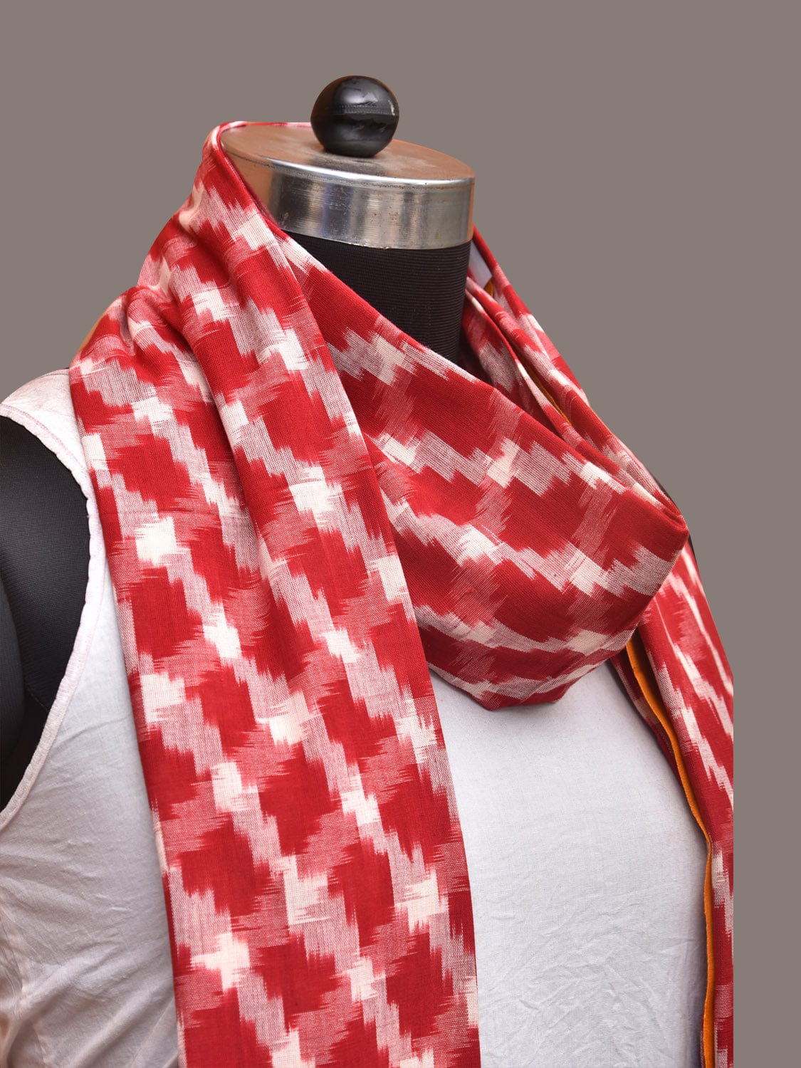 Red and Yellow Pochamaplly Ikat Cotton Handloom Dupatta with Grill Design ds3357