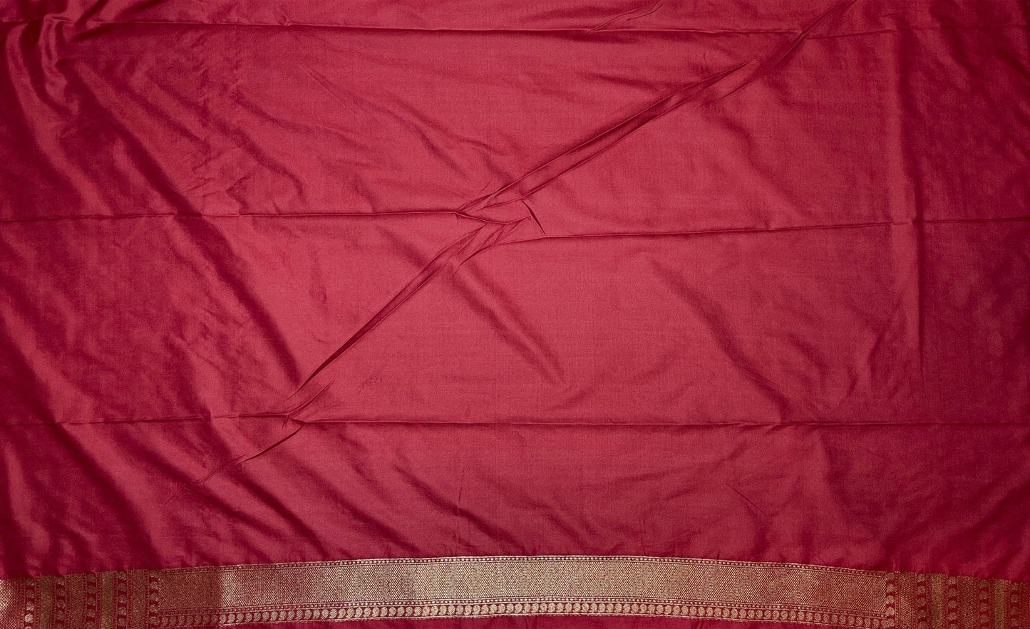 Red Antique Zari Banaras Katan Intricate Allover Brocade Saree with Border and Pallu Design b0320ds