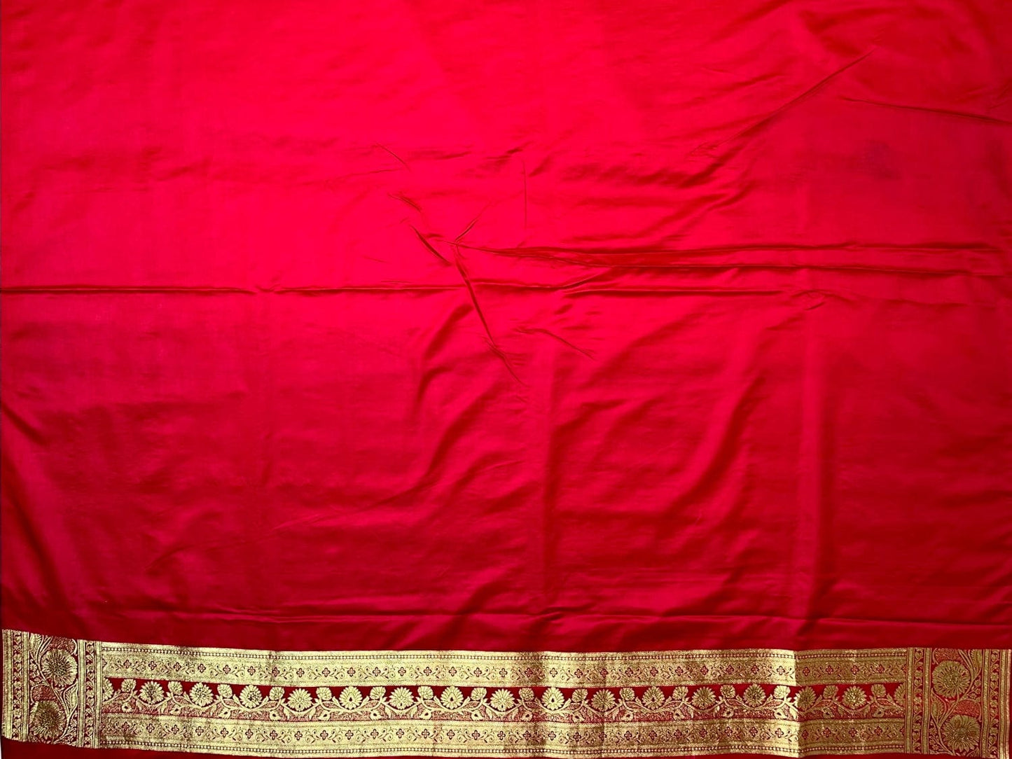 Red Banaras Katan Silk Saree with Body Butti and Border Design b0369ds