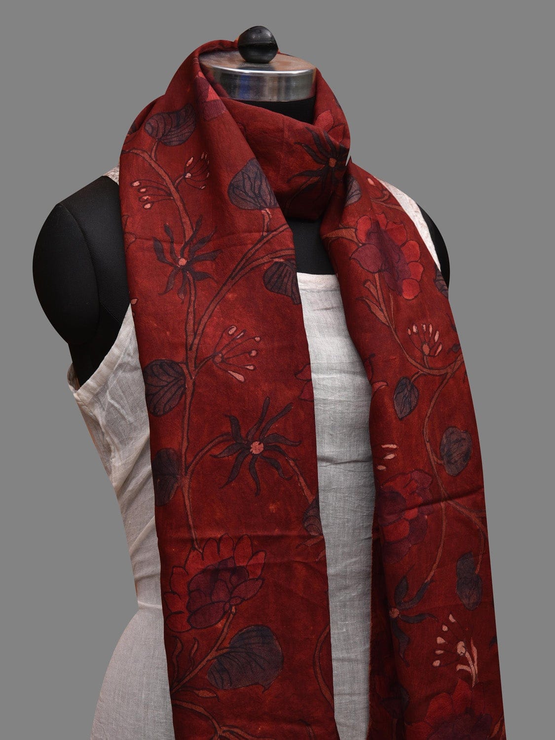 Red Kalamkari Hand Painted Silk Handloom Stole with Floral Design ds2629