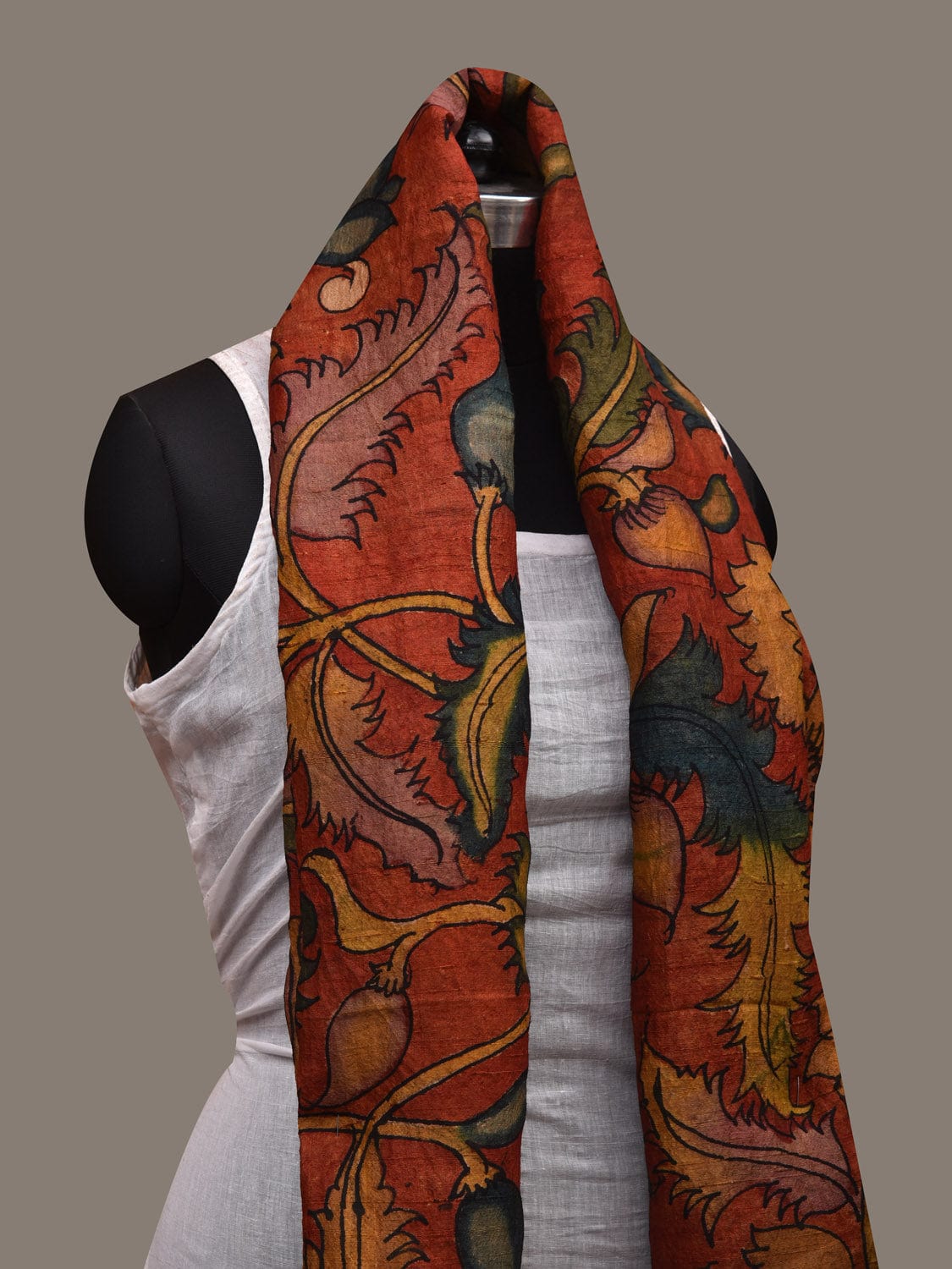 Red Kalamkari Hand Painted Tussar Handloom Dupatta with Floral Design ds2696