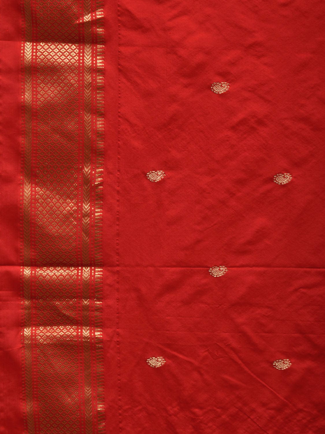 Red Paithani Silk Handloom Saree with Single Pallu Design p0450