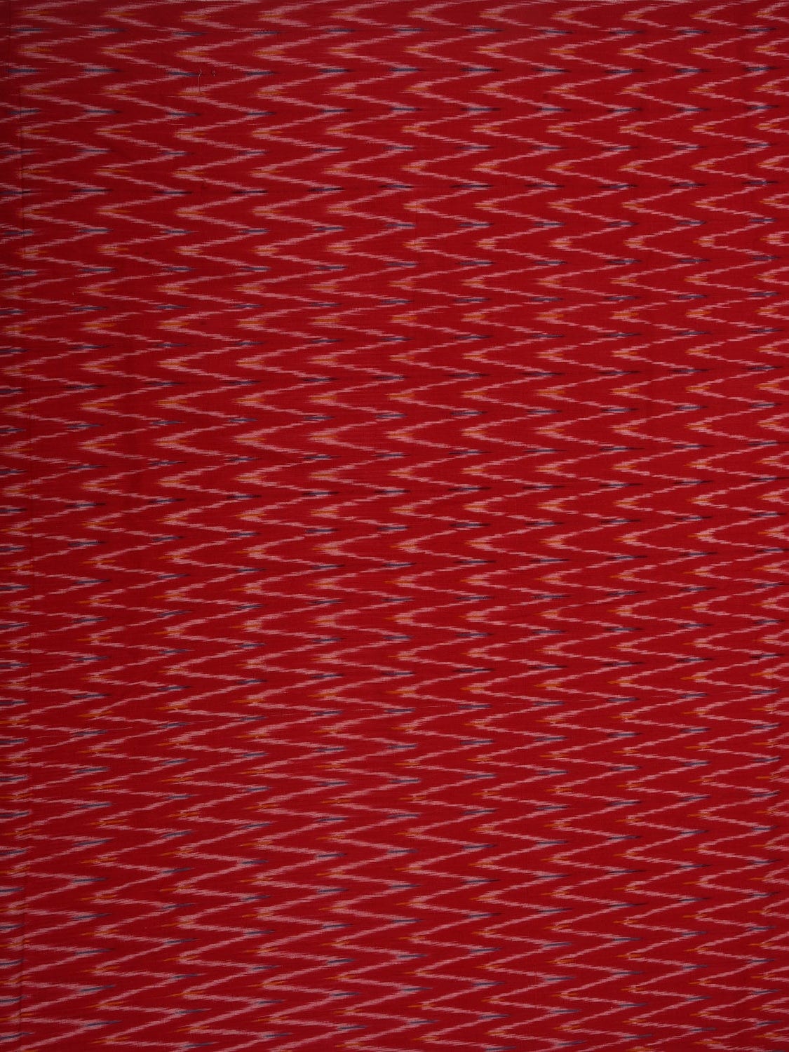 Red Pochampally Ikat Cotton Handloom 2.5mts Fabric With Zig-Zag Design f0181