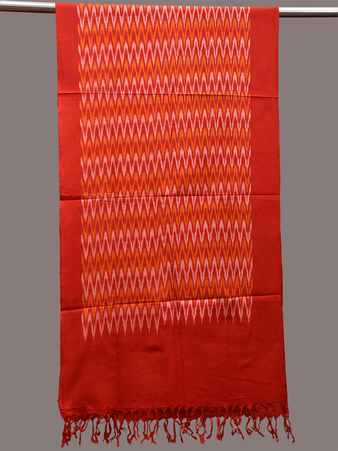 Red Pochampally Ikat Cotton Handloom Stole with Zig-Zag Design ds3650