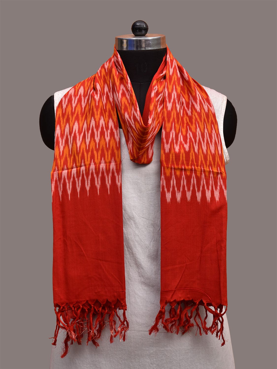 Red Pochampally Ikat Cotton Handloom Stole with Zig-Zag Design ds3650