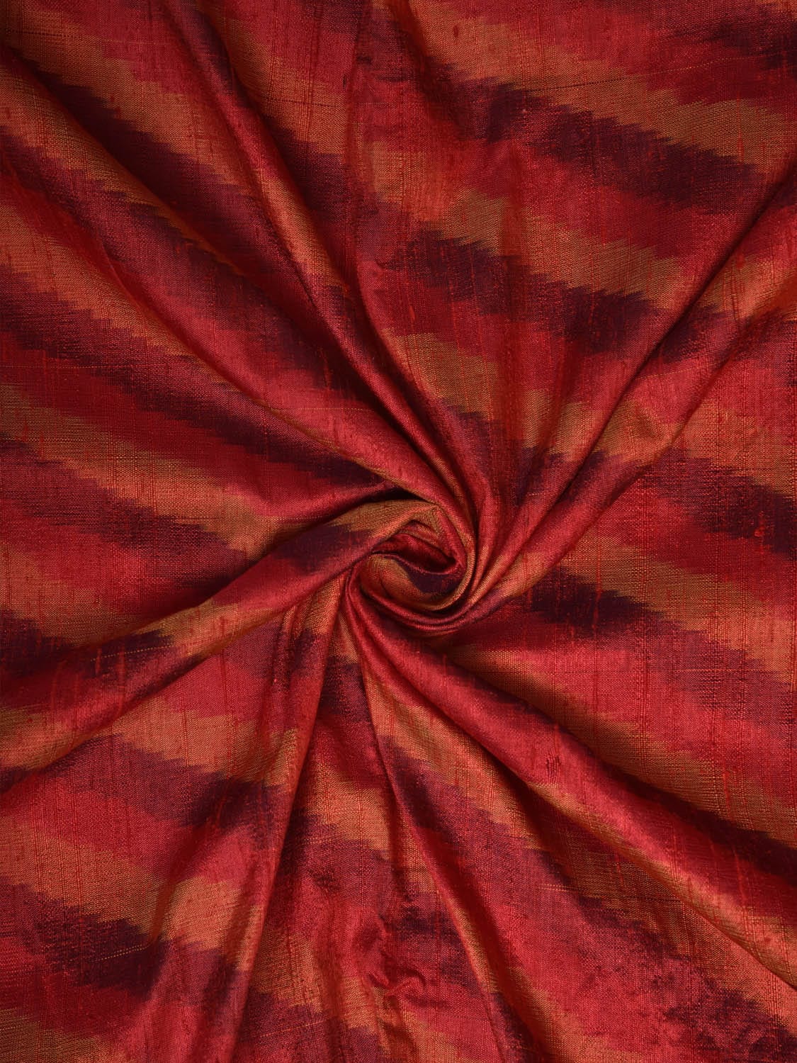 Red Pochampally Ikat Raw Silk 2.5mts Fabric with Diagonal Design f0277