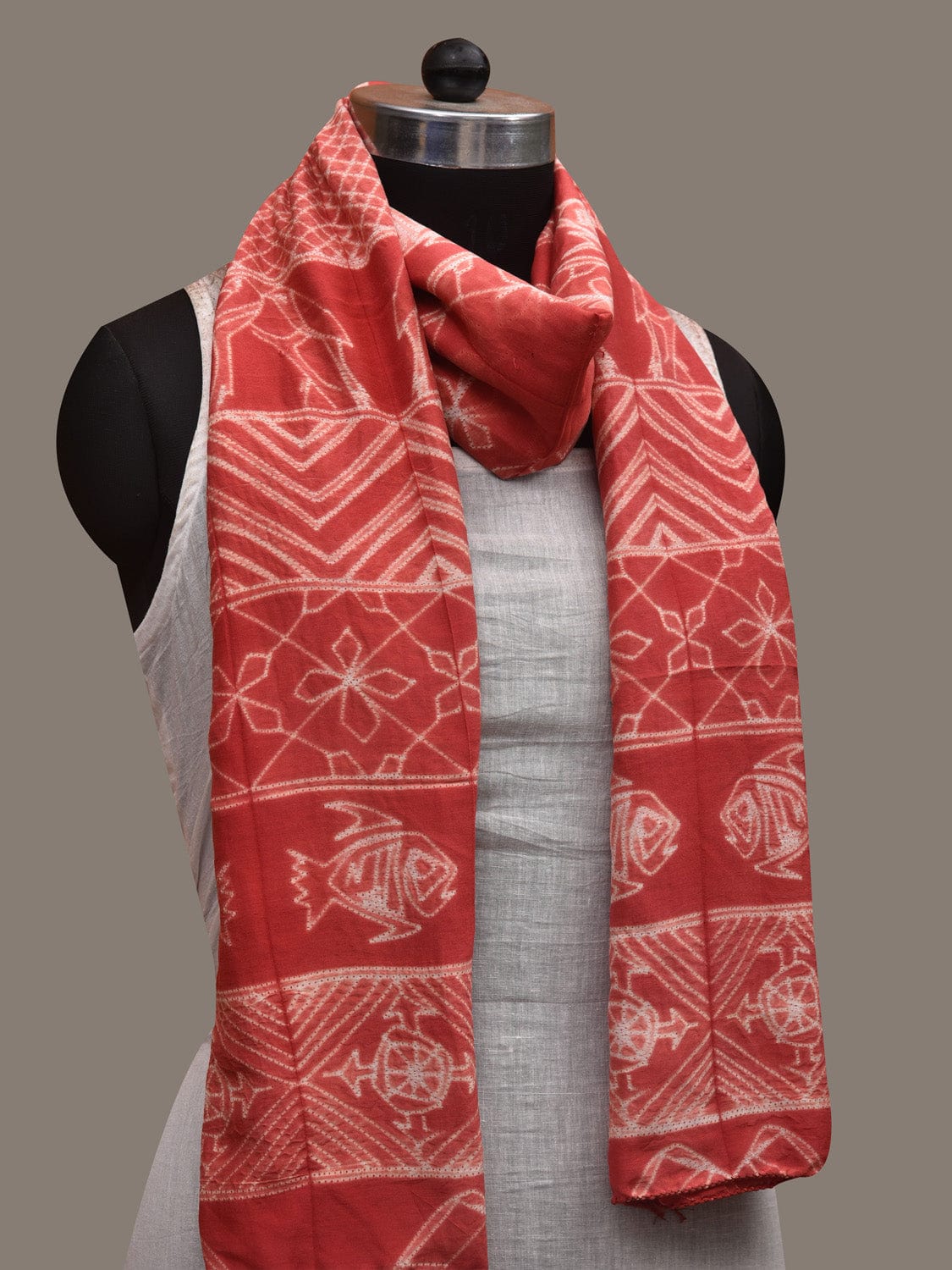 Red Shibori Cotton Silk Handloom Stole with Fish and Birds Design ds2941