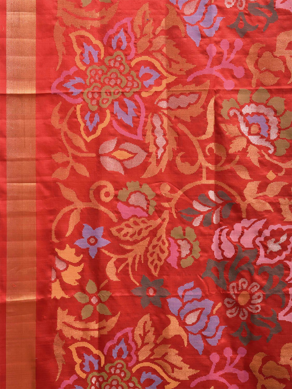 Red Uppada Silk Handloom Saree with All Over Big Floral Design u2330