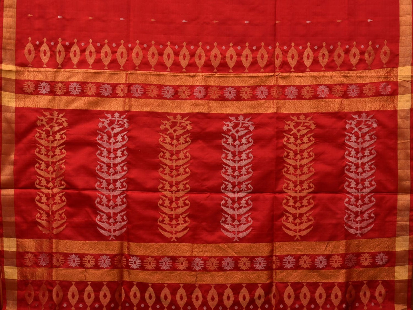 Red Uppada Silk Handloom Saree with Karpur Pallu Design u1960
