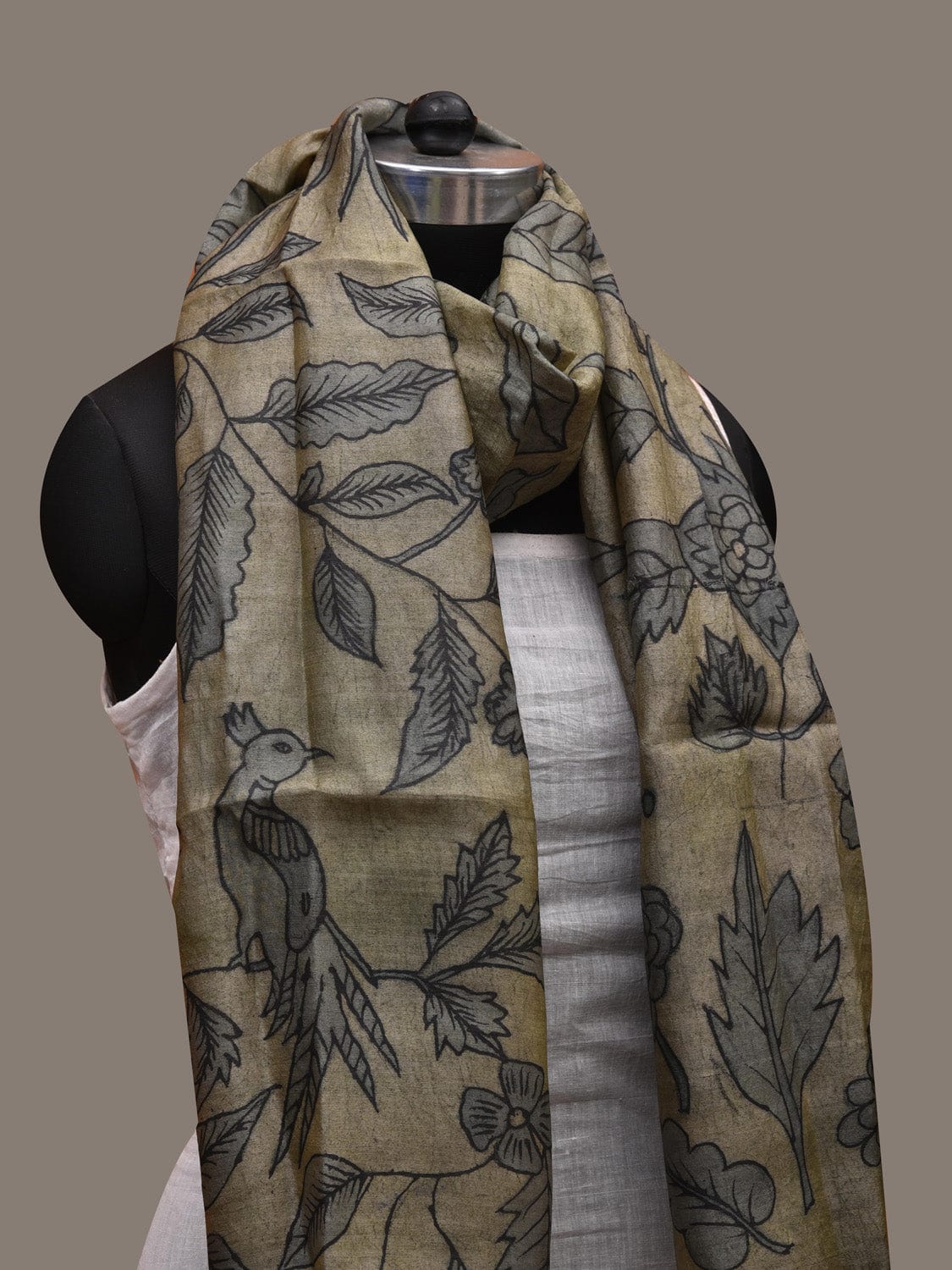 Sea Green Kalamkari Hand Painted Tussar Handloom Stole with Birds and Flowers Design ds2684