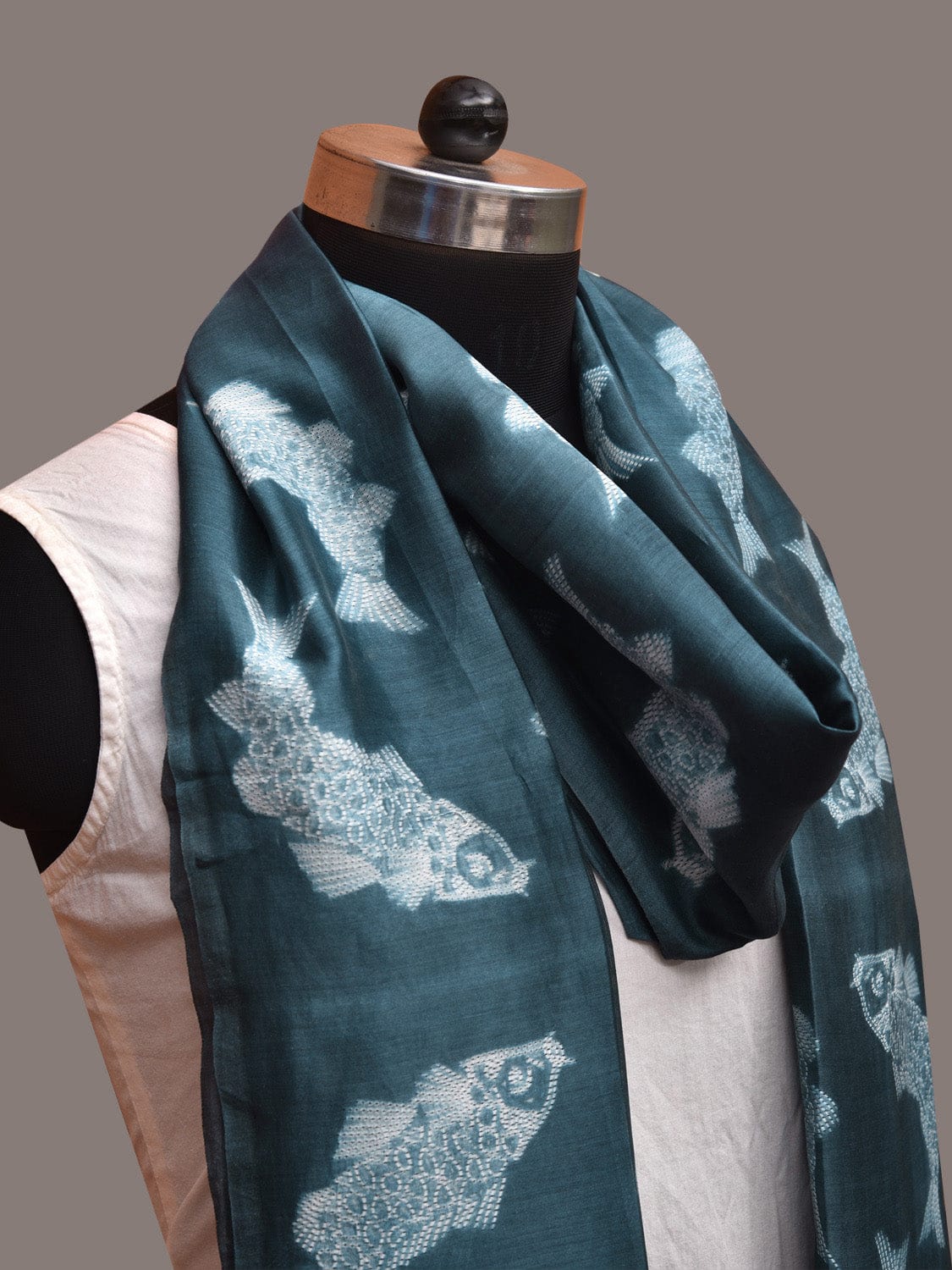 Teal Shibori Cotton Silk Handloom Dupatta with Fishes Design ds3624