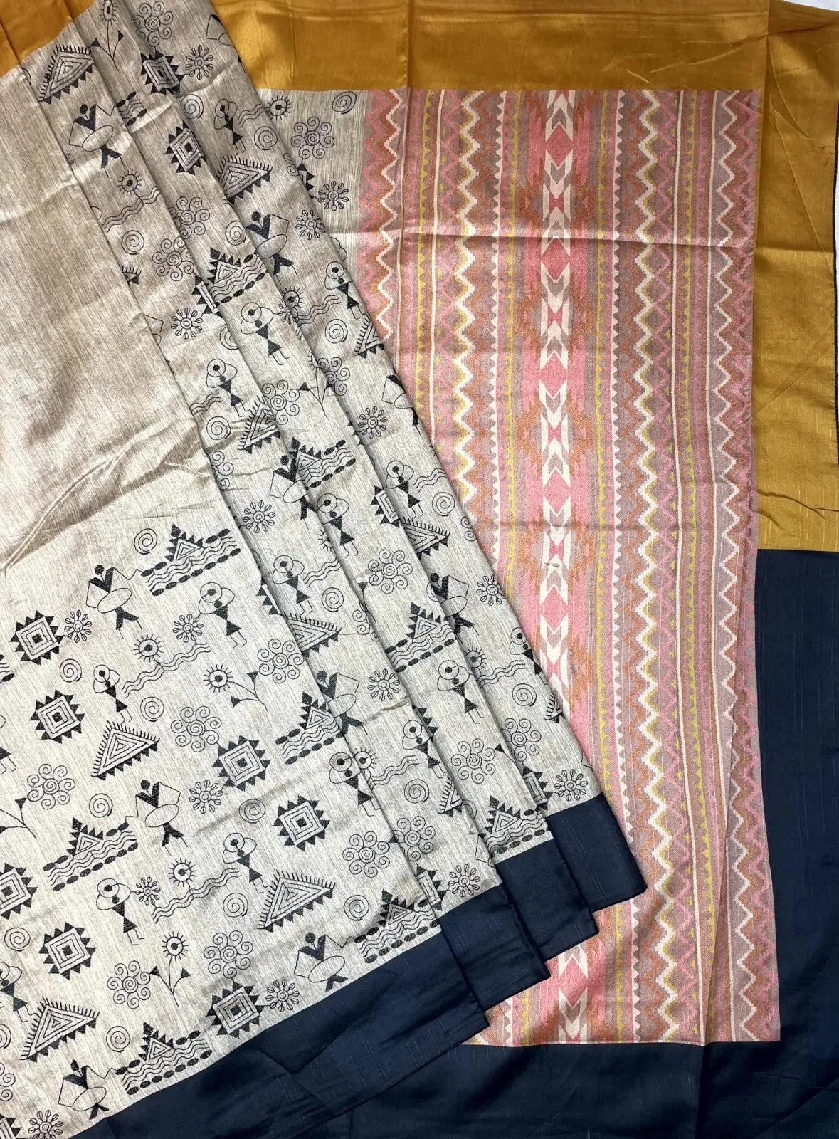 Tribal Thread Embroidery Work with Ganga Jamuna Border and Digital Printed Pallu Design pr0070ap