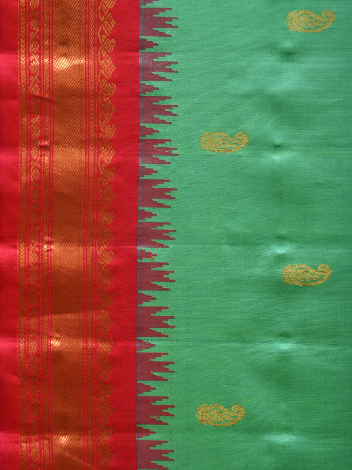 Turquoise and Pink Gadwal Silk Handloom Saree with Mango Pallu Design g0295