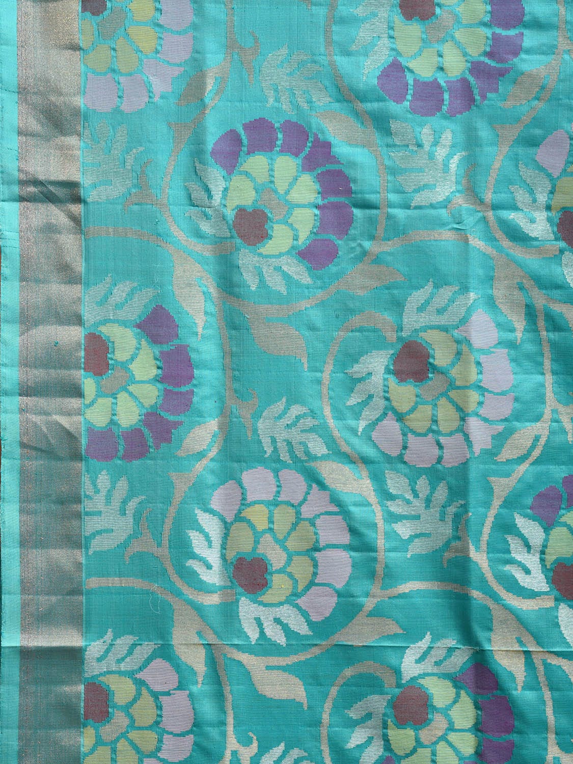 Turquoise Uppada Silk Handloom Saree with All Over Floral Design u2339