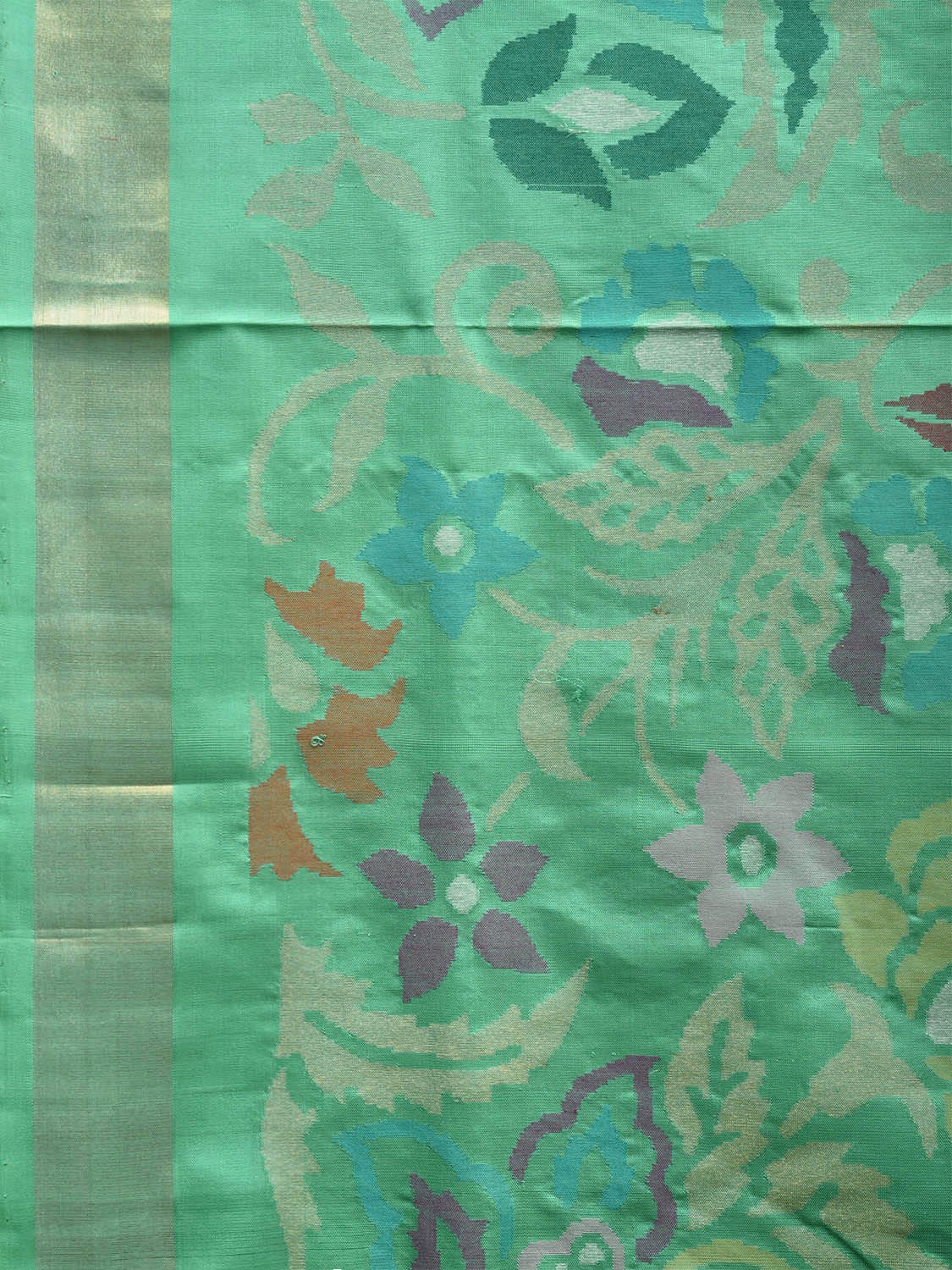 Turquoise Uppada Silk Handloom Saree with Big Floral Design u2303