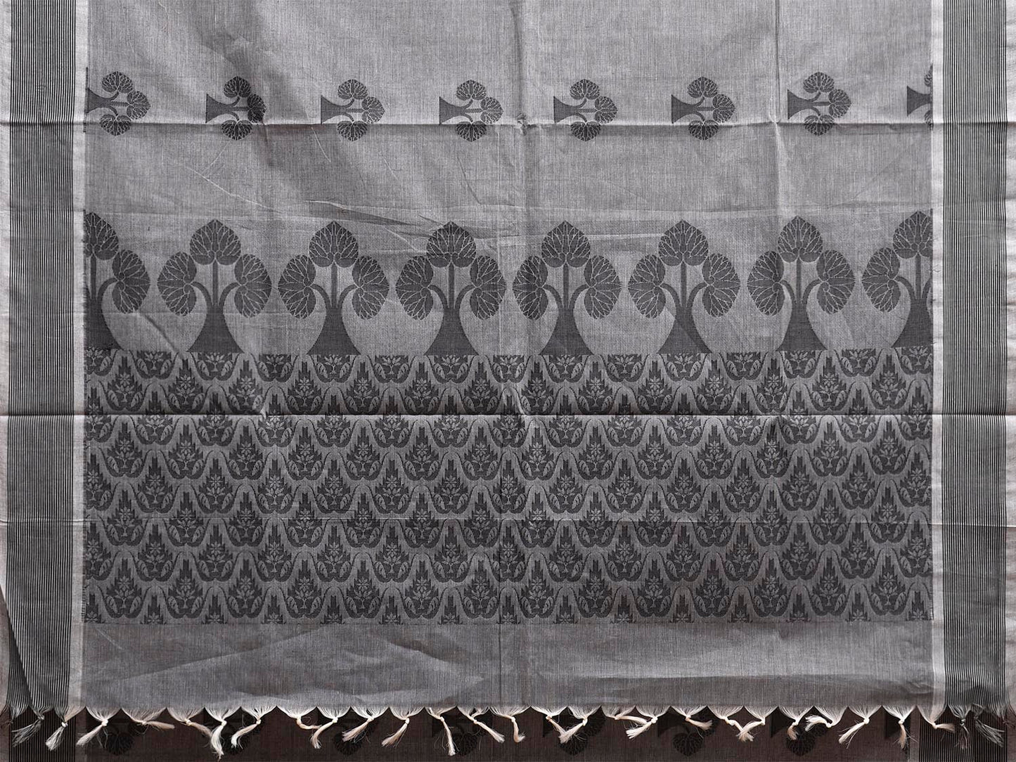 Grey Venkatagiri Cotton Saree with Tree Buta and Pallu Design v0234