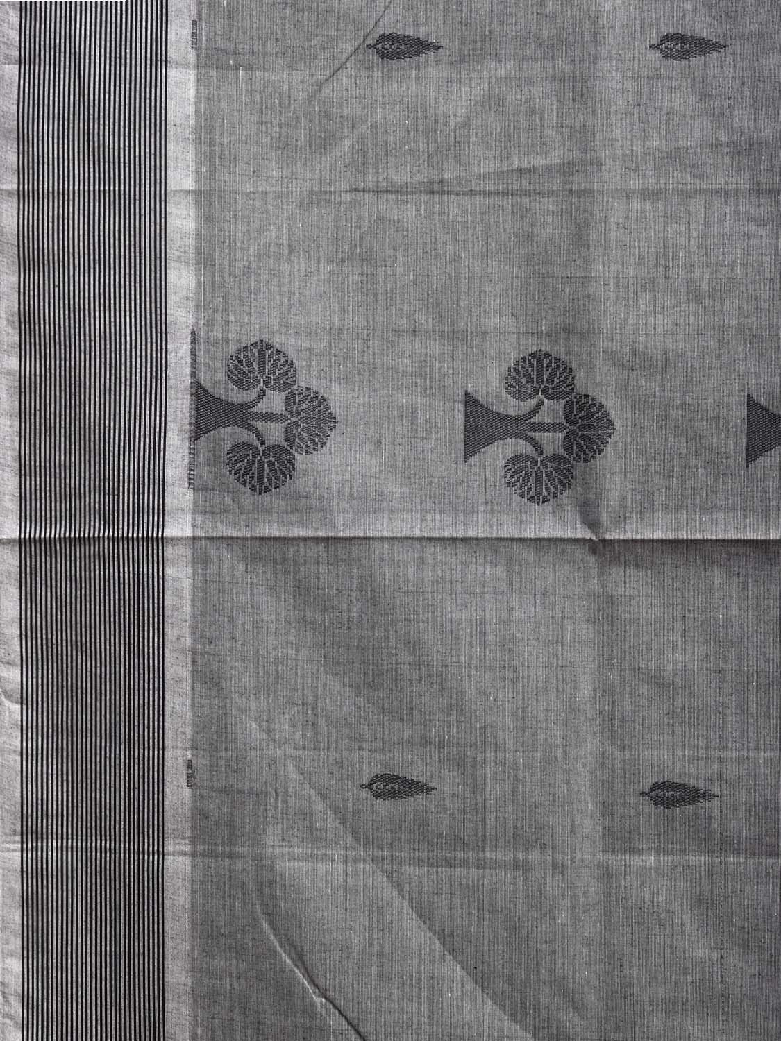 Grey Venkatagiri Cotton Saree with Tree Buta and Pallu Design v0234