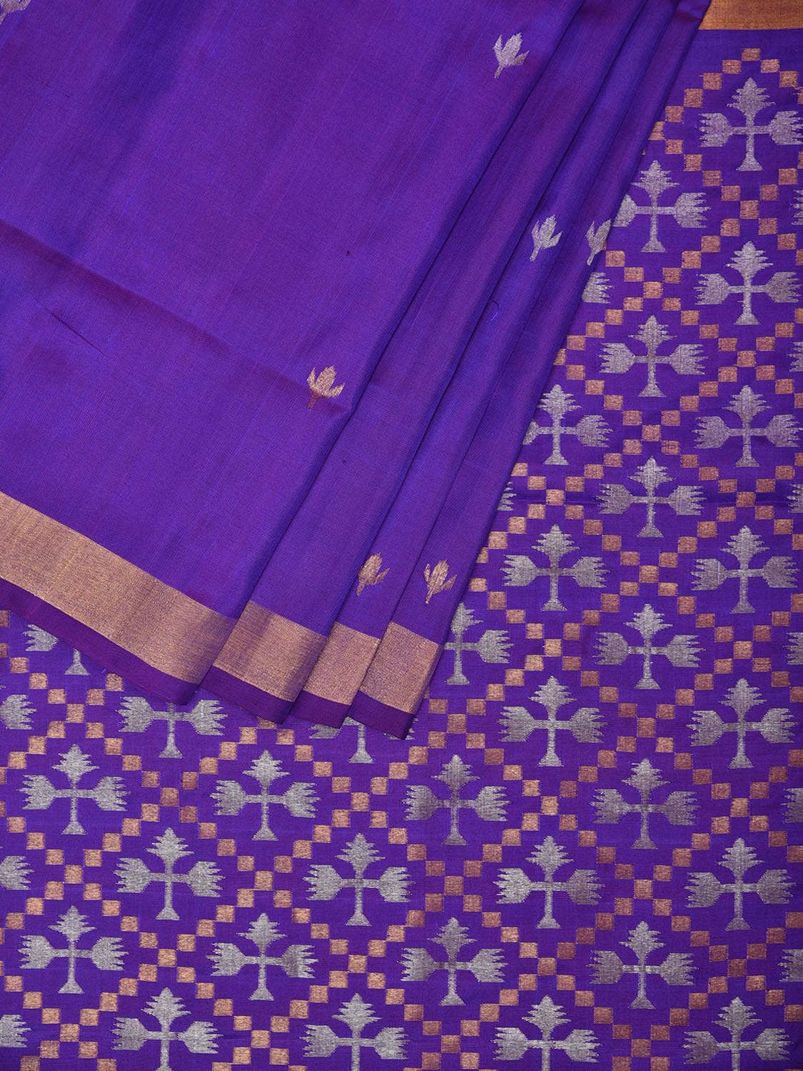 Violet Uppada Silk Handloom Saree with Jamdani Pallu Design u2008