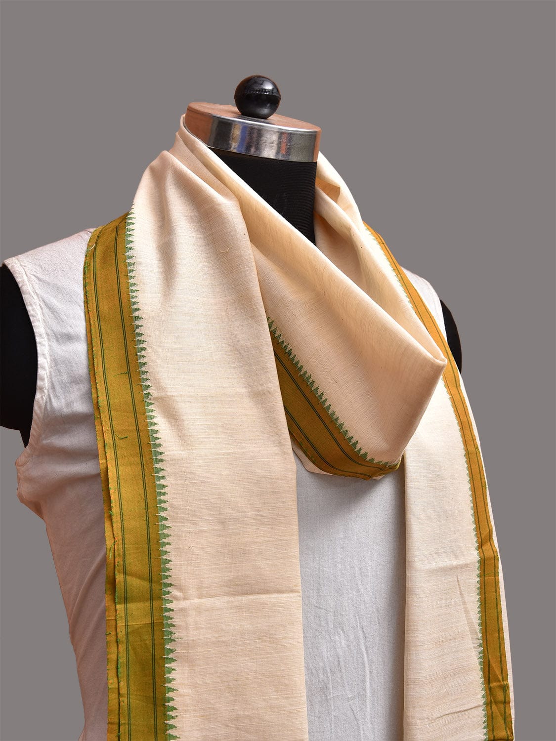 White and Green Khadi Cotton Handloom Stole with Small Temple Border ds3743