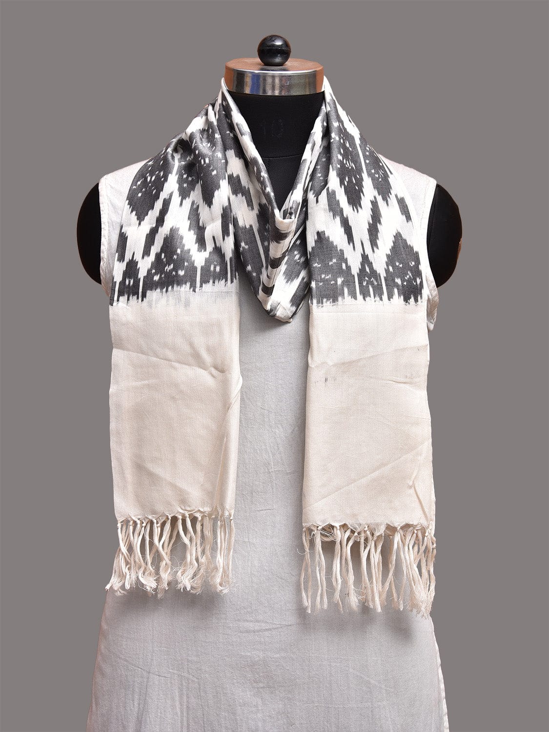 White and Grey Ikat Cotton Handloom Stole with Grill Design ds3745