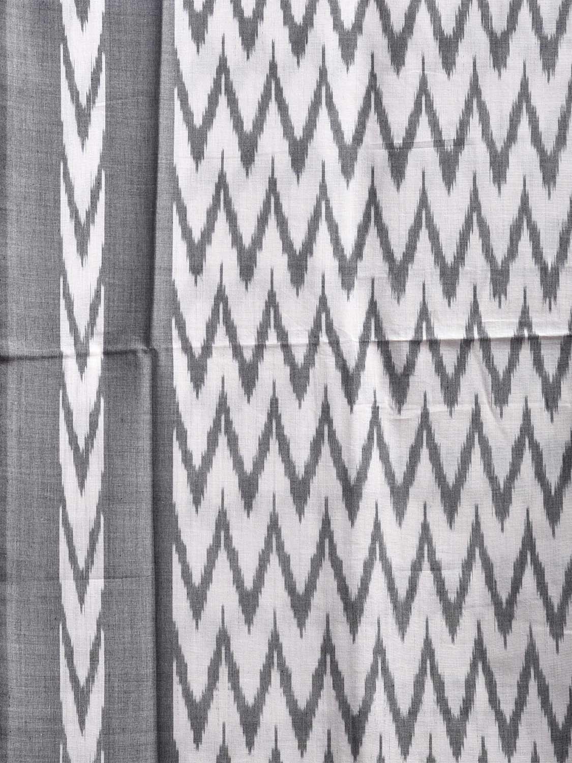 White and Grey Pochampally Ikat Cotton Handloom Saree with All Over Zig-Zag Design No Blouse i0905
