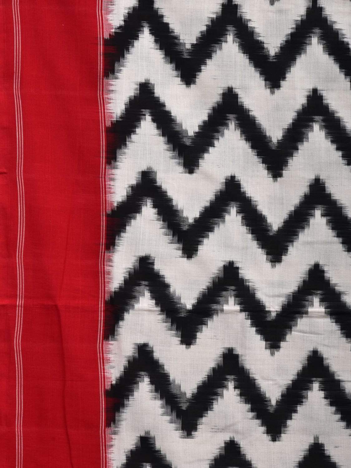 White and Red Pochampally Ikat Cotton Handloom Saree with Zig-Zag Design i0604