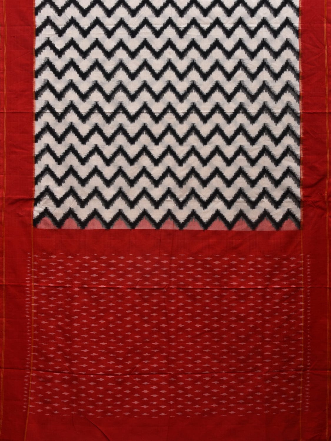 White and Red Pochampally Ikat Cotton Handloom Saree with Zig-Zag Design i0688