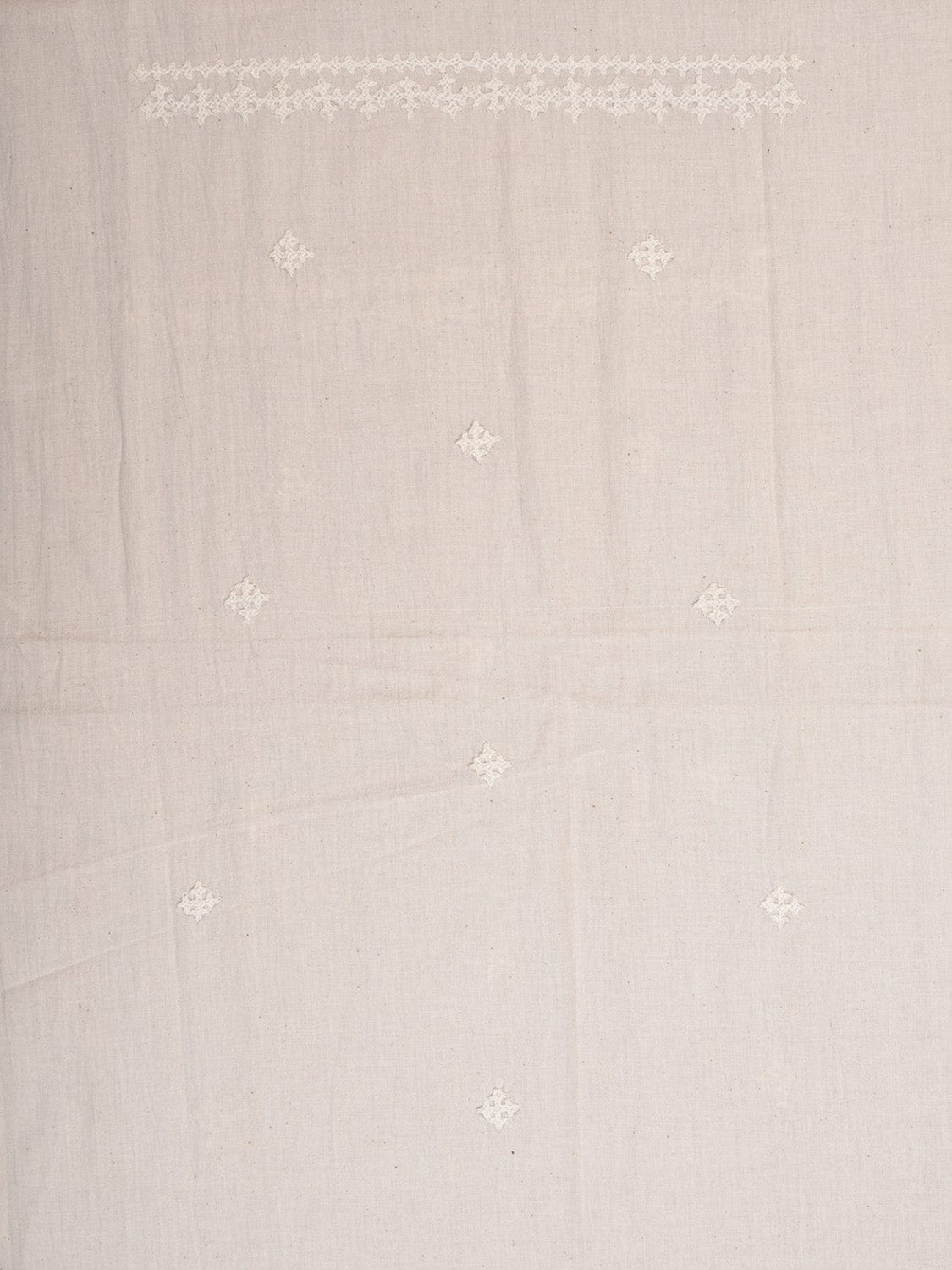 White Hand Embroidary Cotton Kurta with Mirror Work Design f0227
