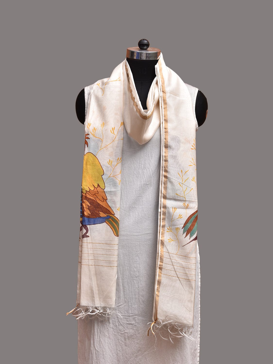 White Hand Painted Cotton Silk Dupatta with Birds Design ds3734