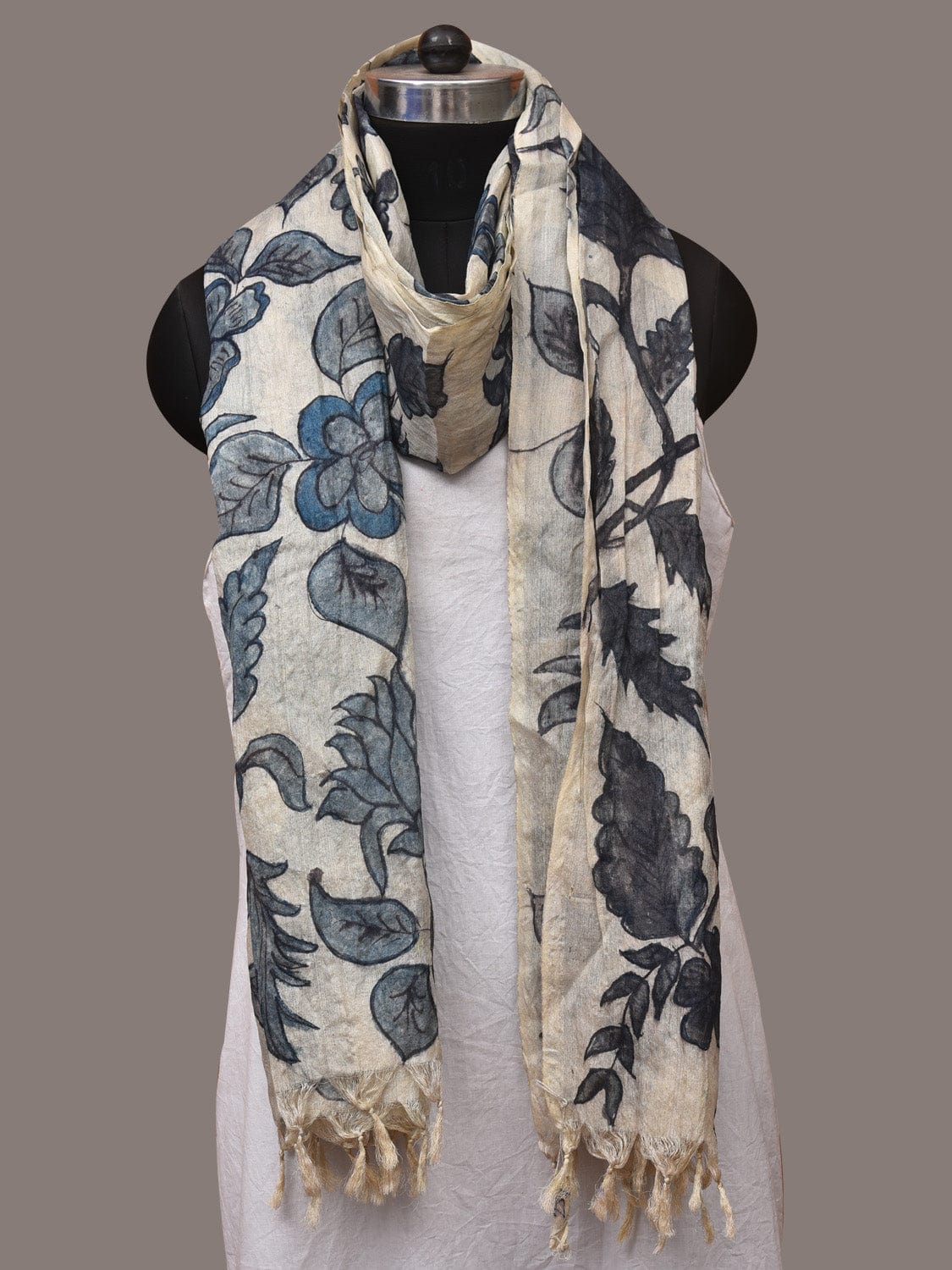 White Kalamkari Hand Painted Tussar Handloom Dupatta with Birds and Floral Design ds3447