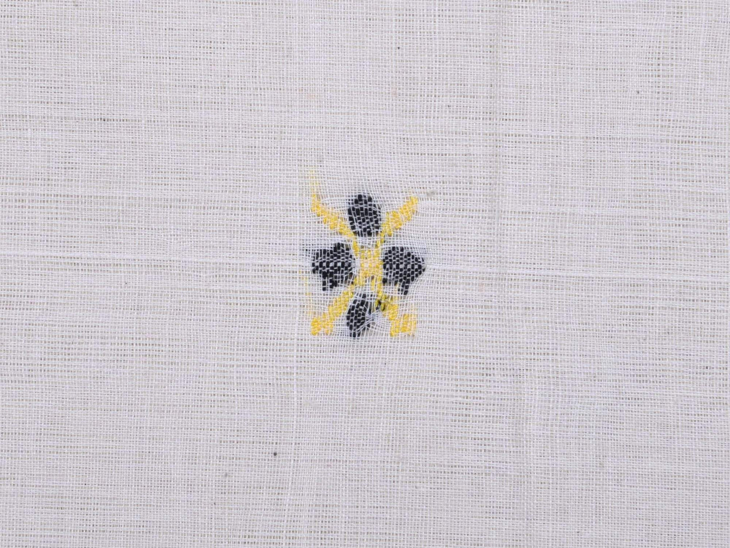 White Khadi Cotton Handloom Fabric With Jamdani Buta Without Border F0034