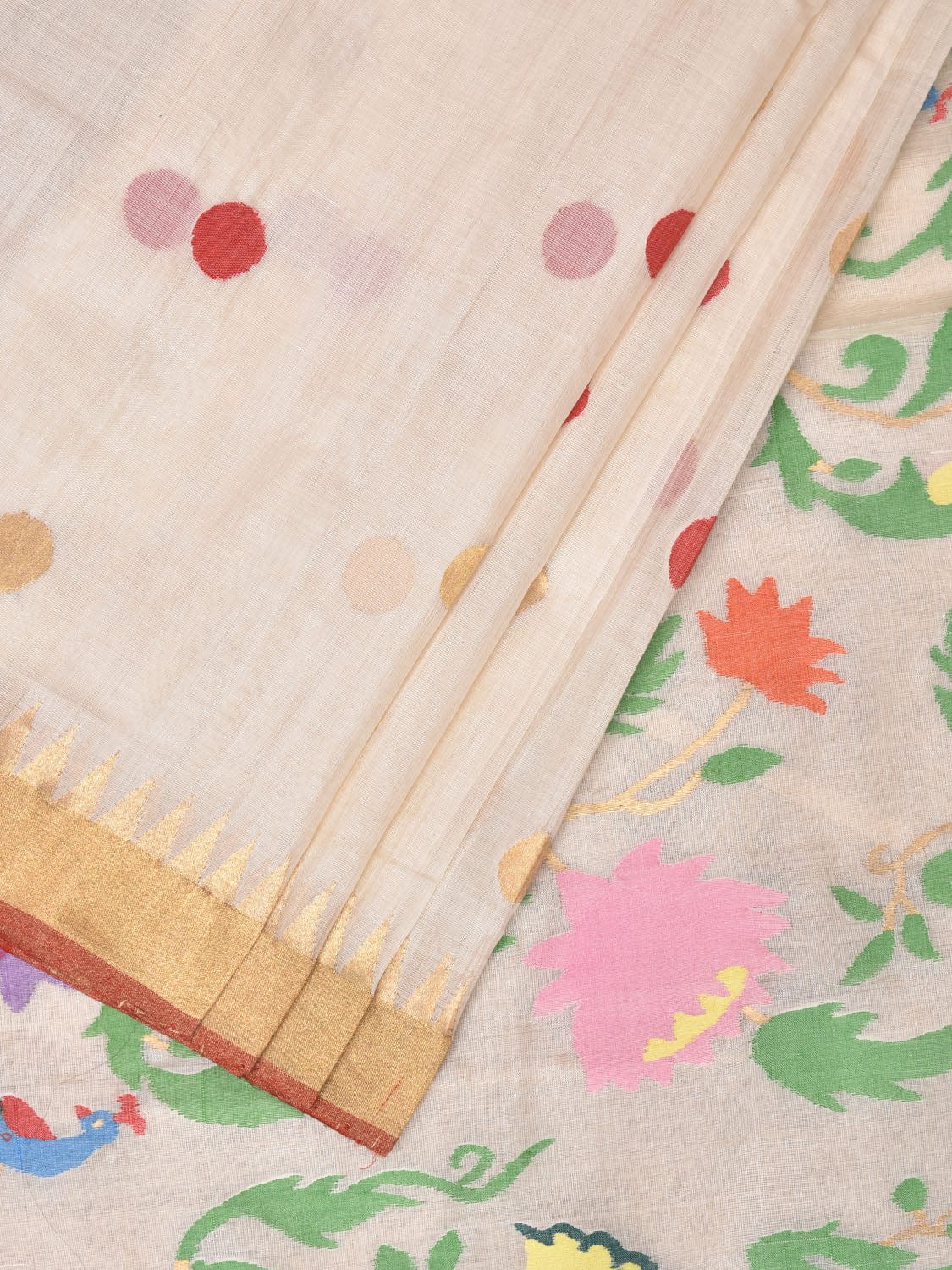White Khadi Cotton Handloom Saree with Lotus Flower Pallu Design kh0630