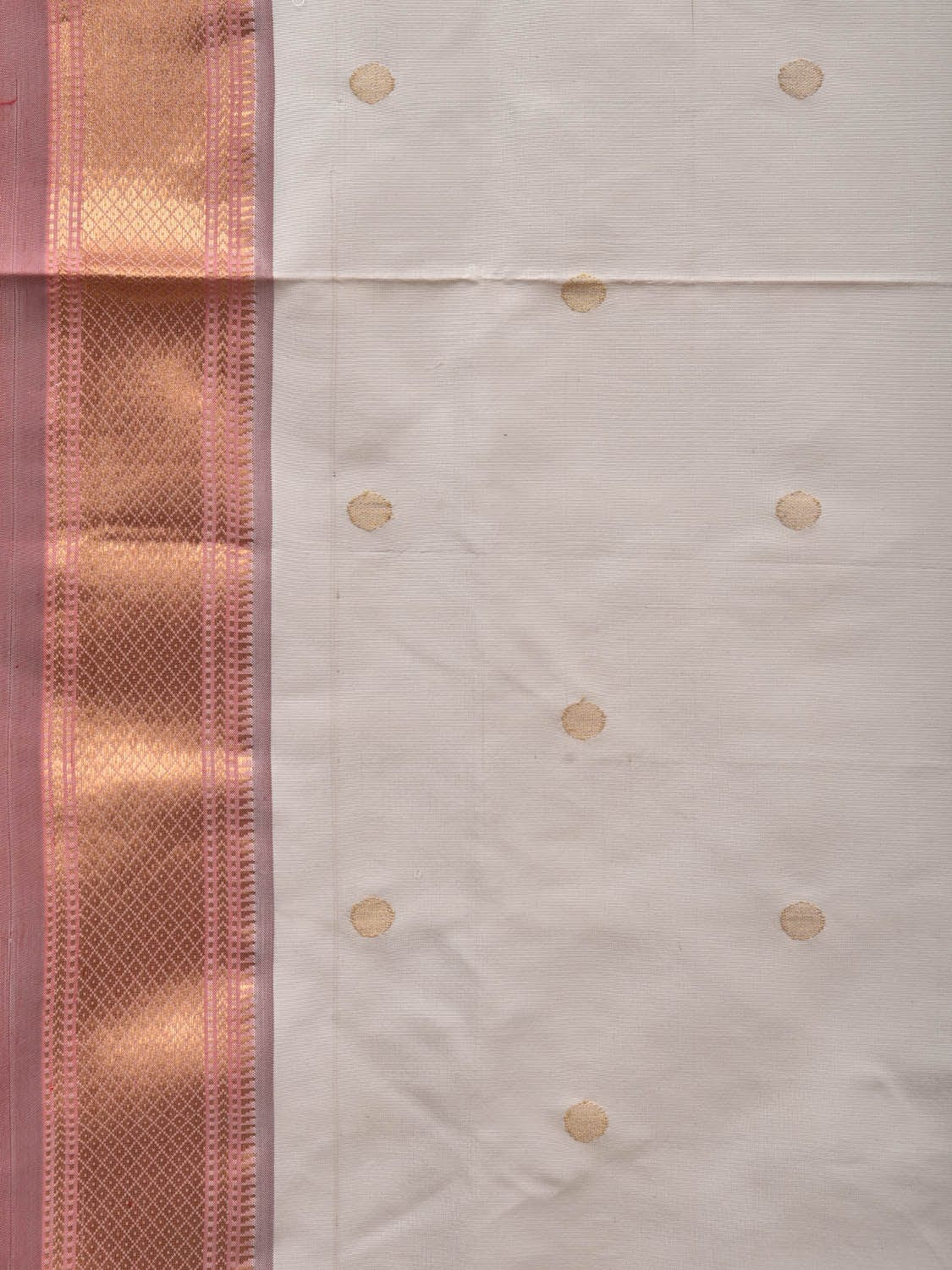 White Paithani Silk Handloom Saree with Special Pallu Design p0465