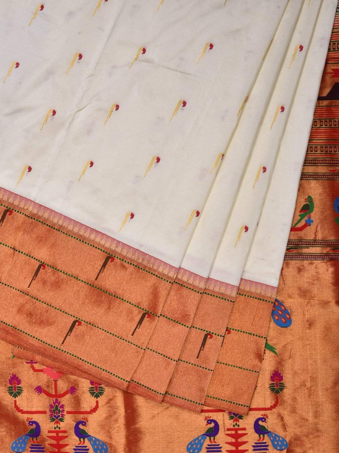 White Paithani Silk Handloom Saree with Triple Muniya Border Saree p0369