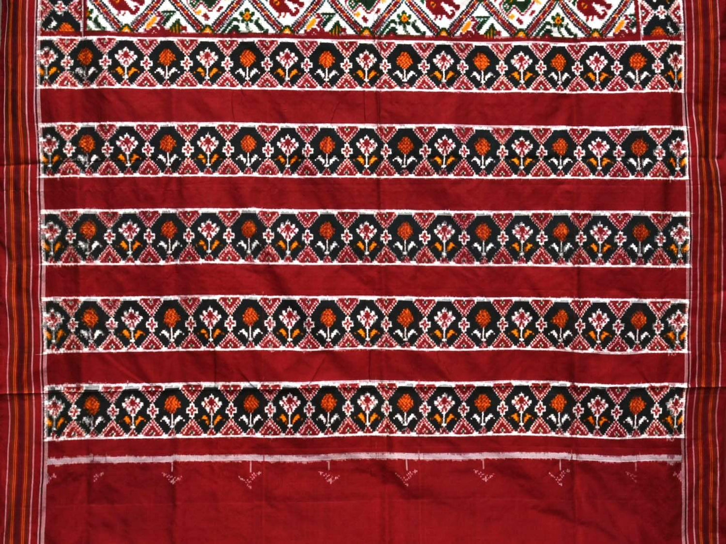 White Pochampally Double Ikat Silk Handloom Saree with Narikunj Design i0581