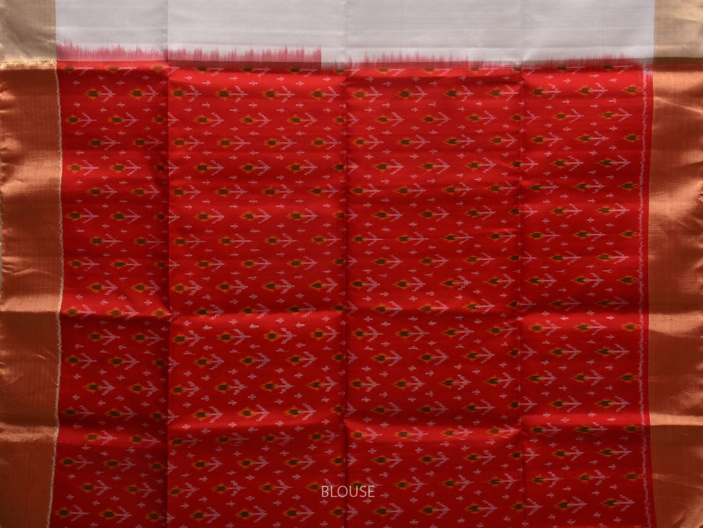 White Pochampally Ikat Silk handloom Plain Saree with Pallu Design i0676