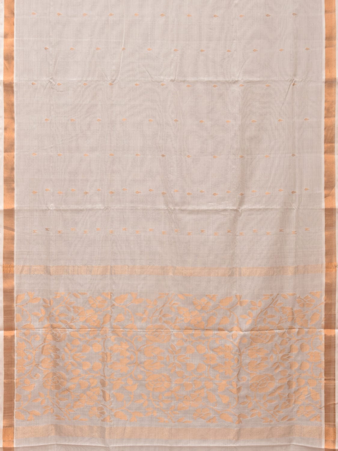 White Uppada Cotton Handloom Saree with Floral Pallu Design u2176