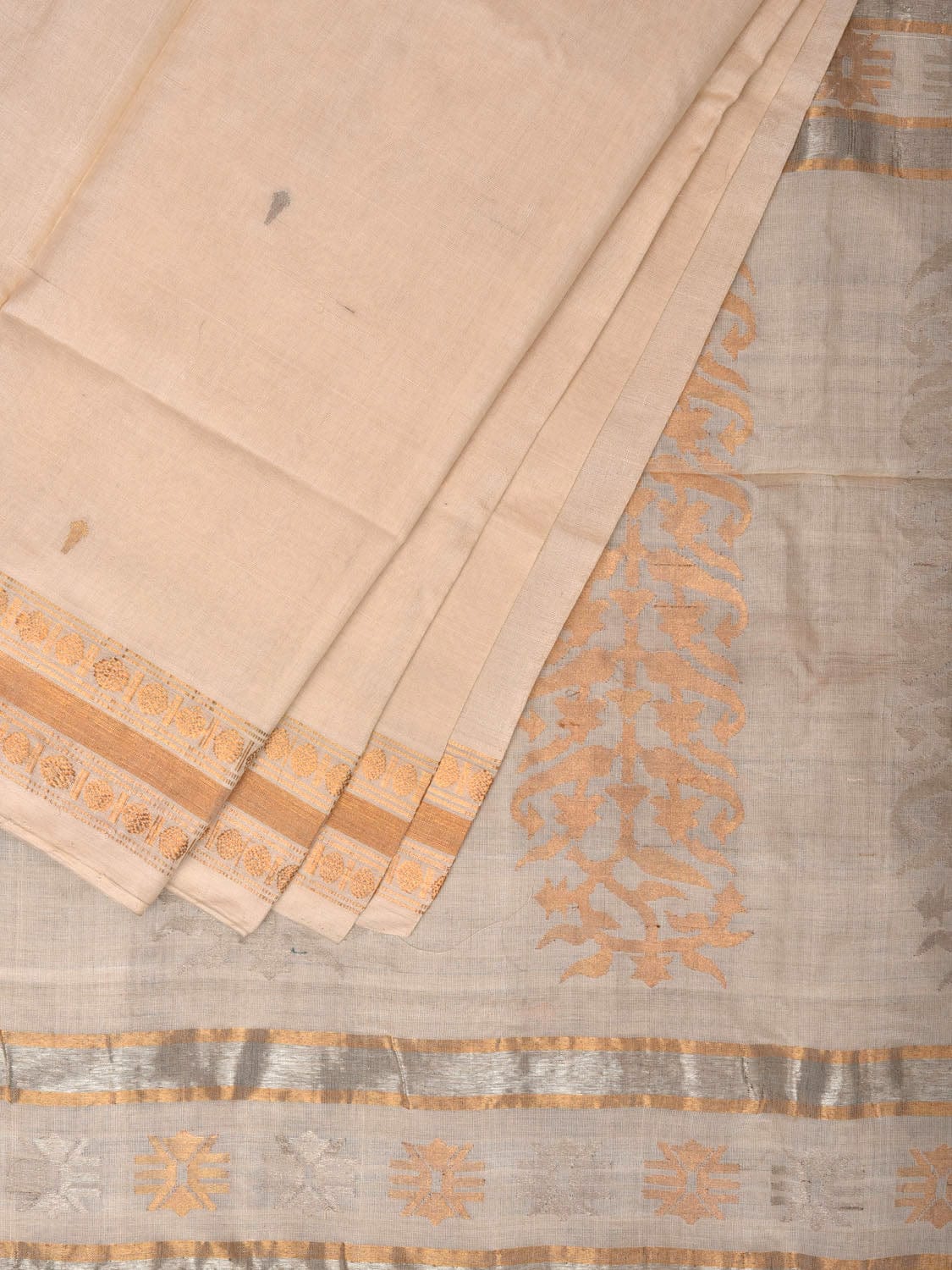 White Uppada Cotton Tussar Handloom Saree with Karpur Pallu Design u1961