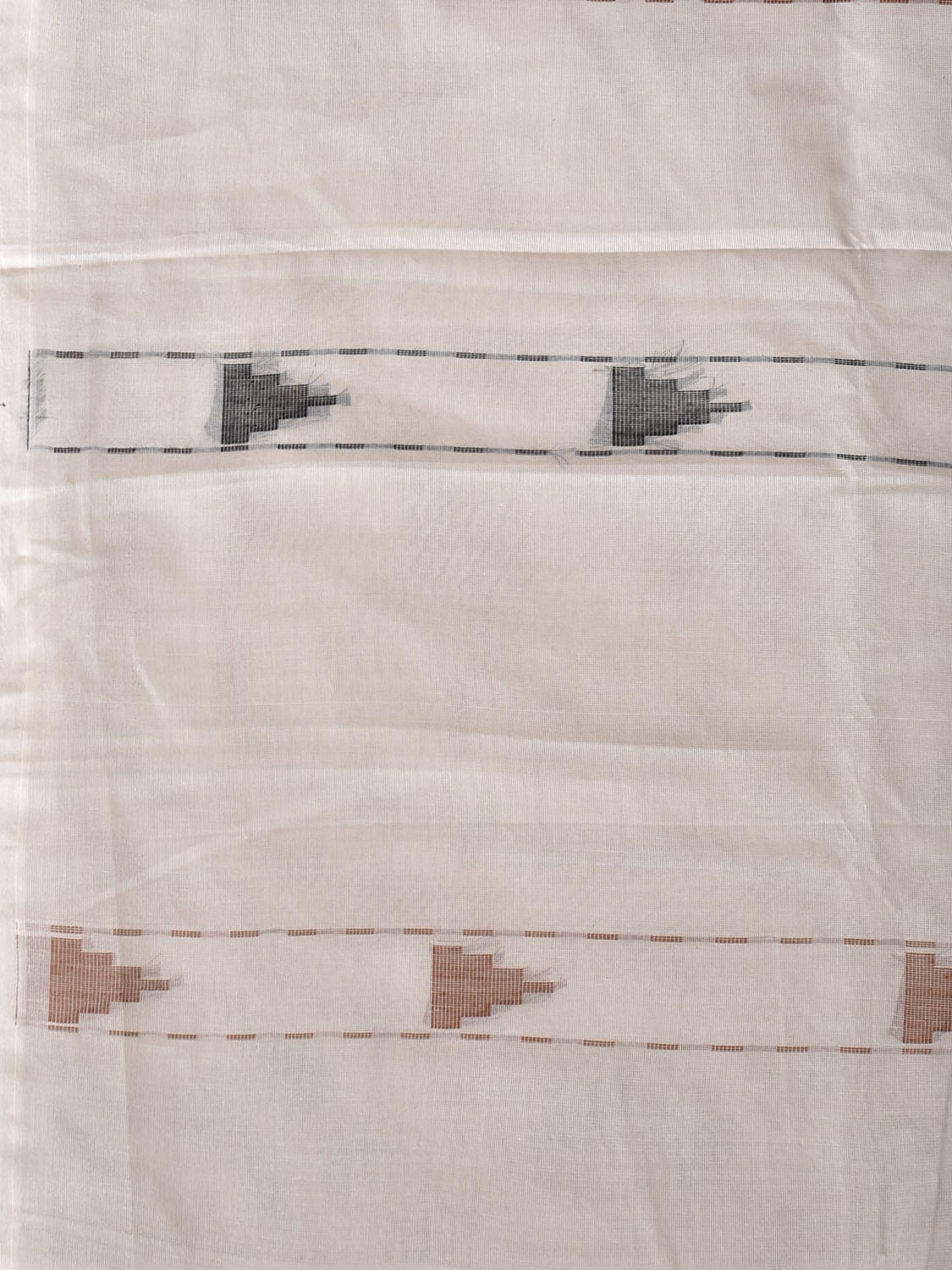White Venkatagiri Cotton Saree with Arrow Head Buta and Pallu Design v0145