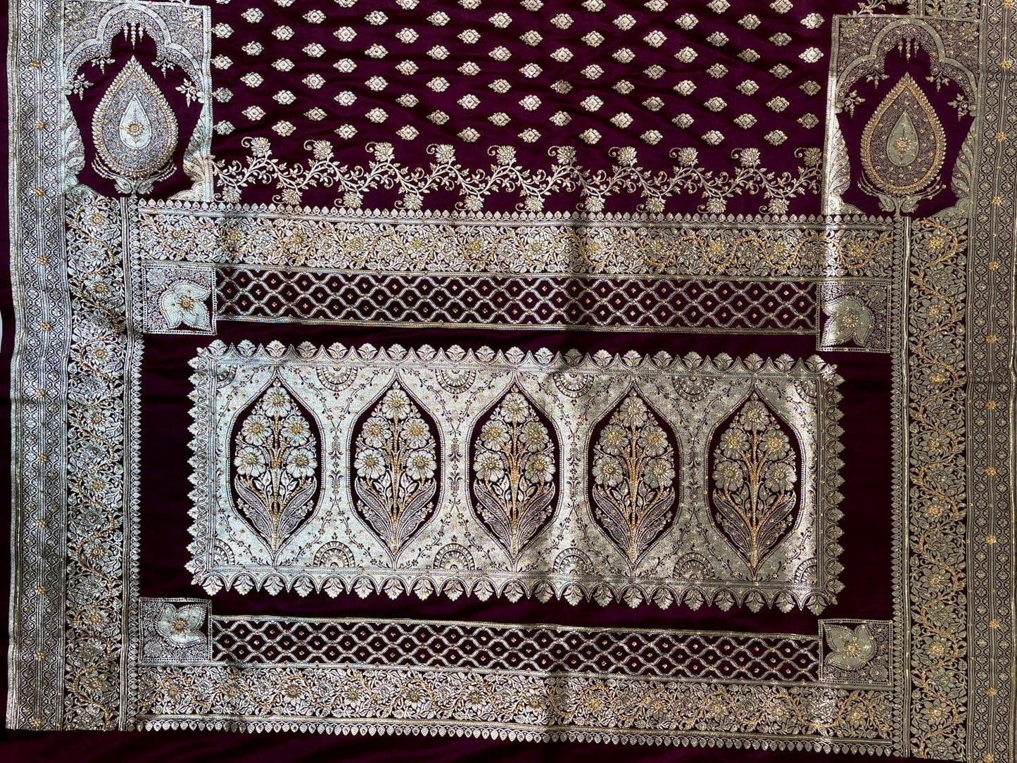 Wine Banaras Katan Silk Saree with Body Butti and Stone Work Design b0373ds