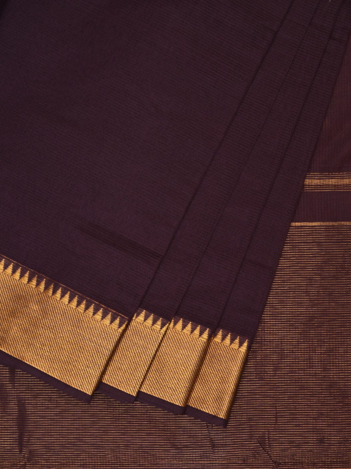 Wine Mangalgiri Cotton Handloom Saree with Strips Design mn0069