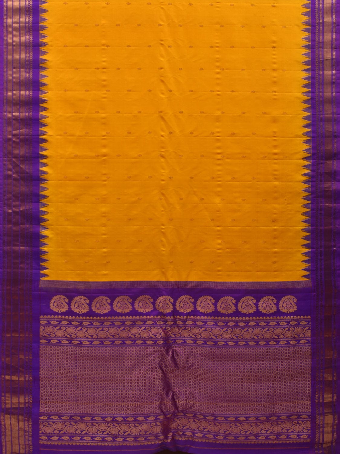 Yellow and Lavender Gadwal Silk Handloom Saree with Border and Pallu Design g0289