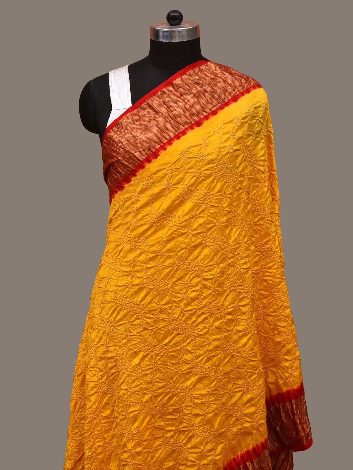 Yellow and Red Bandhani Kanchipuram Silk Handloom Dupatta with Zari Border Design ds3118